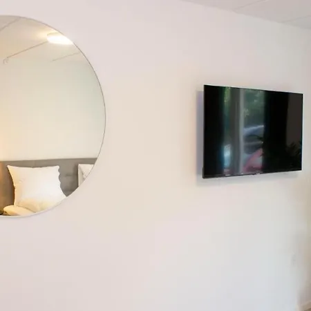 Apartment, Таструп