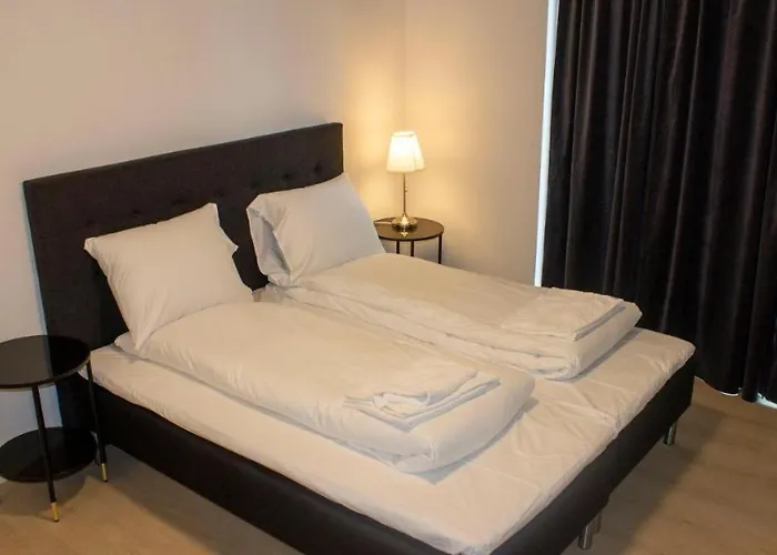 City Apartment - Perfect For Two דירה טסטורפ