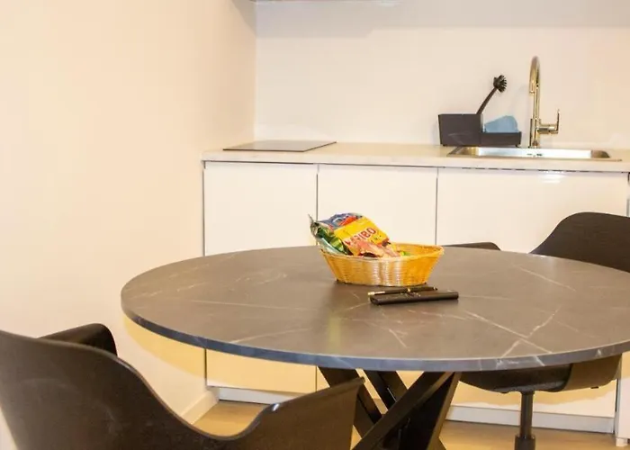 City Apartment - Perfect For Two